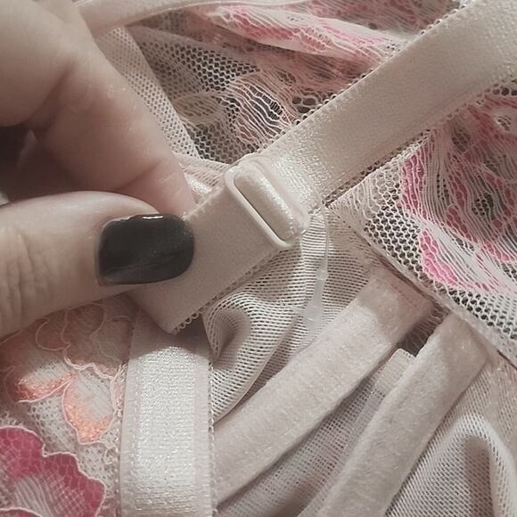 Torrid Bandeau multi way Unlined Balconette Lace Bra in light pink orange 42C - Picture 12 of 12